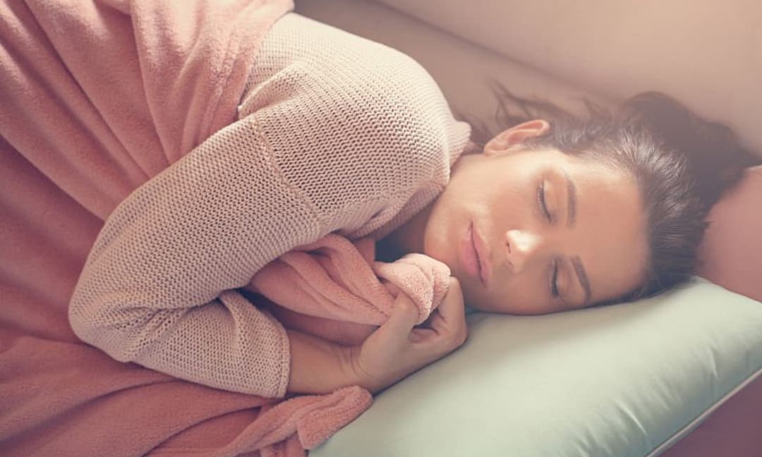 Đừng đặt tay ở đây khi bạn ngủ! Nếu không, cơn ác mộng liên miên sẽ gây nguy hiểm đến tính mạng của bạn